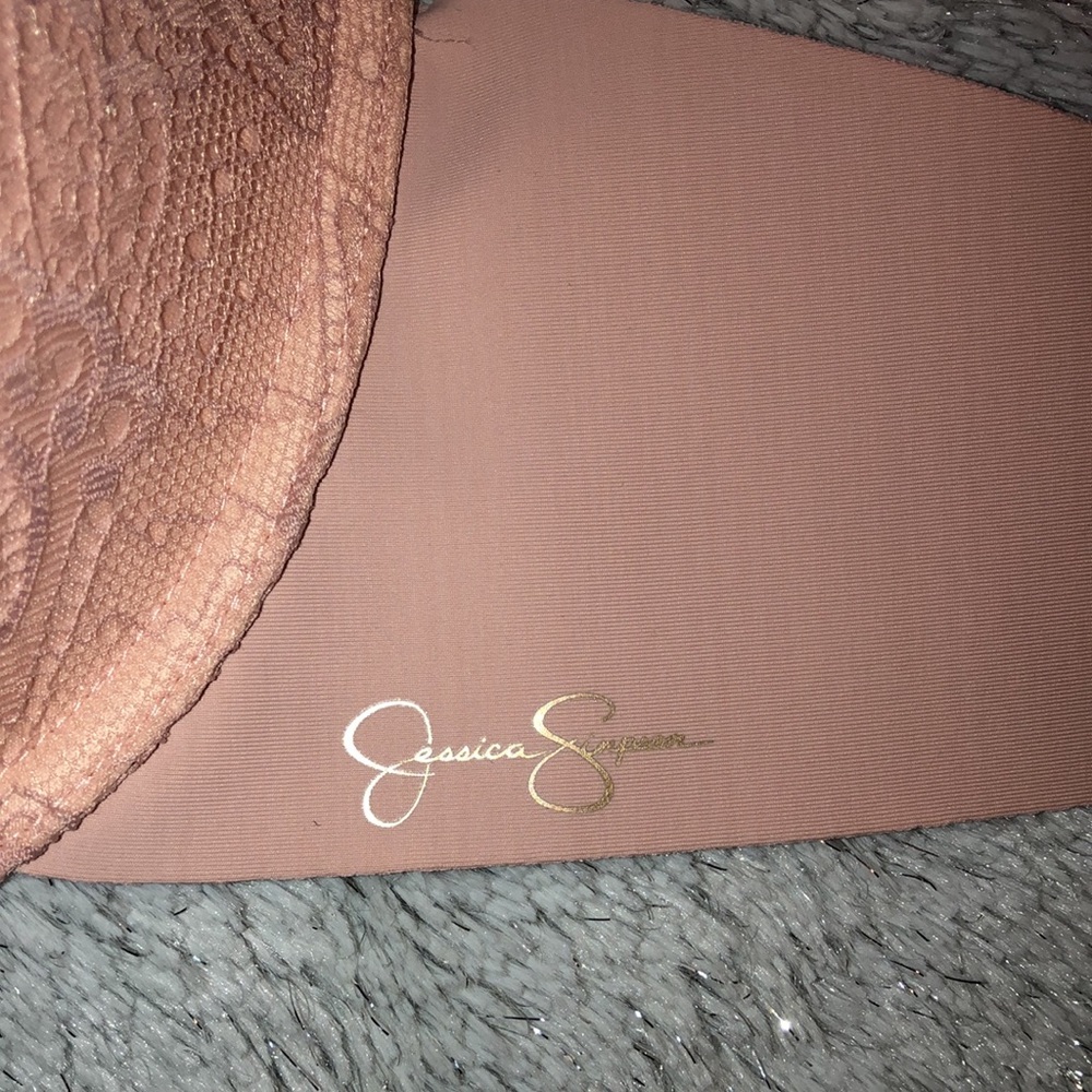 Jessica Simpson Bra - Picture 5 of 6